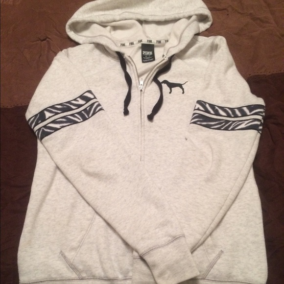 Full Zip zebra print  ❤️❤️❤️ - Picture 1 of 2