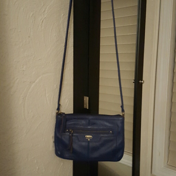 ☆ Holiday Special ☆ Super cute Fossil cross body