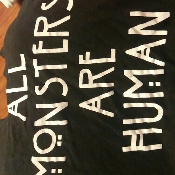 American Horror Story "All Humans Are Monsters" - Picture 3 of 3