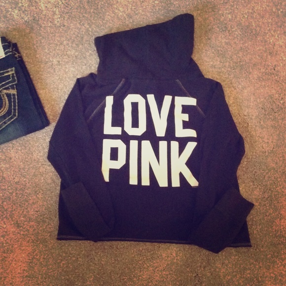 Victoria's Secret PINK cropped sweatshirt.❤️