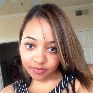 Meet your Posher, Shakira