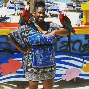 Meet your Posher, Shana