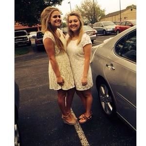 Meet your Posher, Danielle