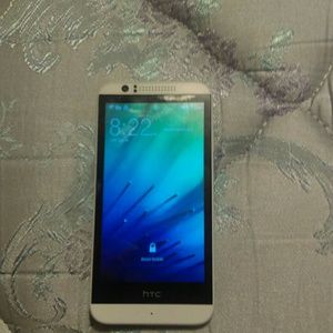 HTC Desire 520