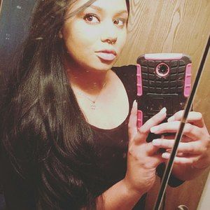 Meet your Posher, Michaela