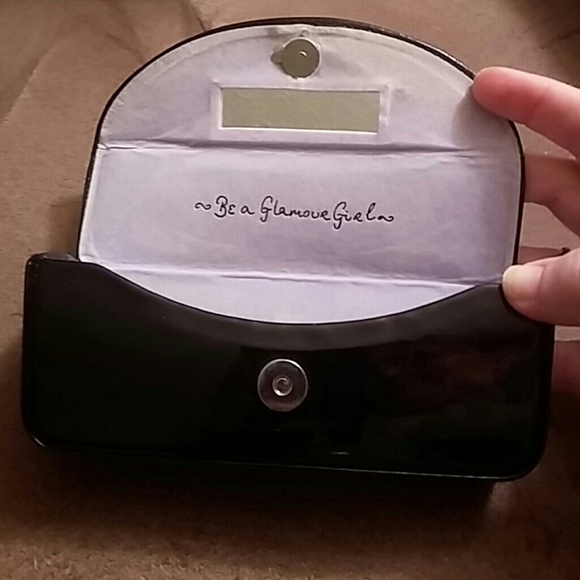 Lulu Guinness GOLDEN LIPS Brown Sunglasses - Picture 7 of 7