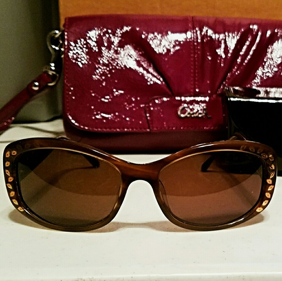 Lulu Guinness Accessories - Lulu Guinness GOLDEN LIPS Brown Sunglasses
