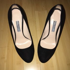 ❌SOLD❌Prada Suede in Platform pumps 7