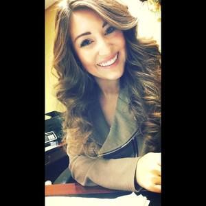 Meet your Posher, Andrea