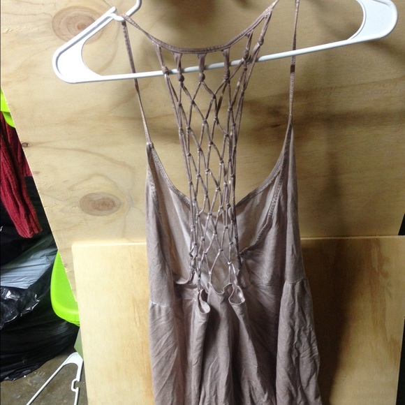 Dress a little above the knee size - Picture 2 of 3