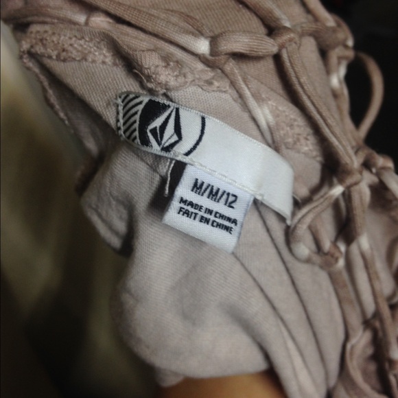 Dress a little above the knee size - Picture 3 of 3