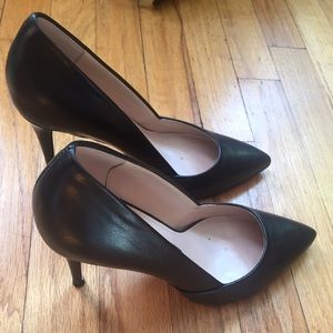 French Connection 3 inch black pumps