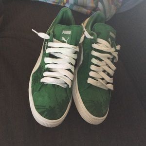 Pumas Us Men's size 11