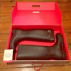 BRAND NEW HUNTER ORIGINAL TALL BOOTS