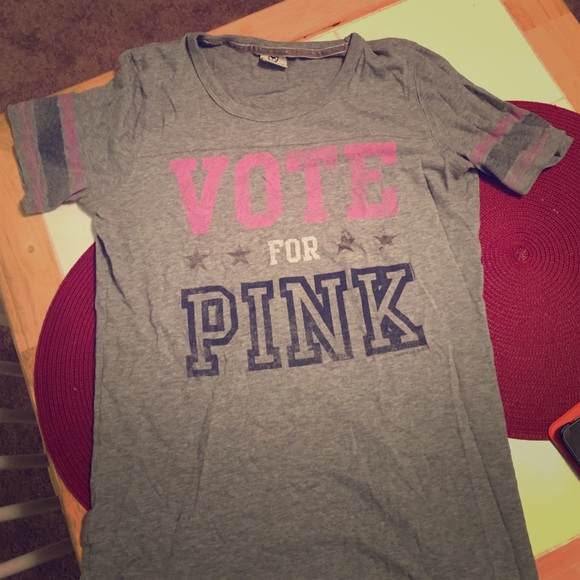 VS PINK Tee