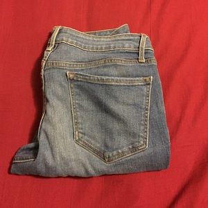 Old Navy Rockstar distressed Jeans size 12!