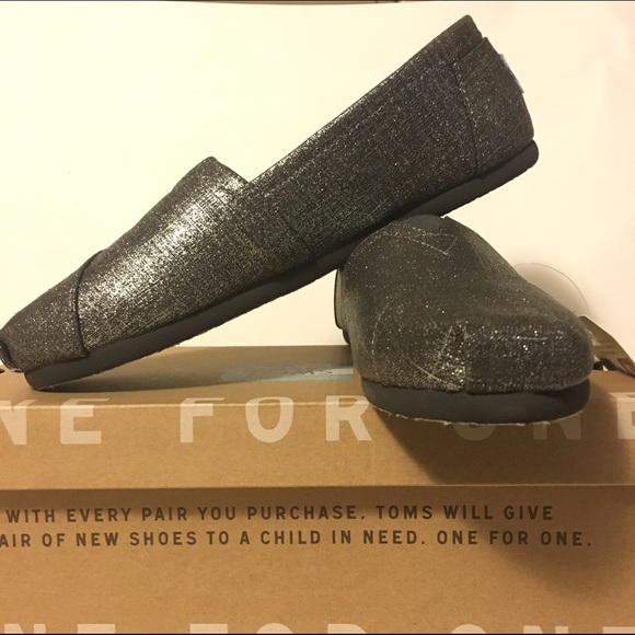 🆕⭐️ TOMS Black Metallic Slip Ons - Picture 2 of 4