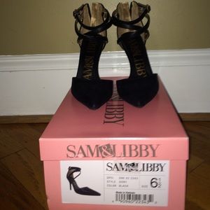 Sam Libby pumps