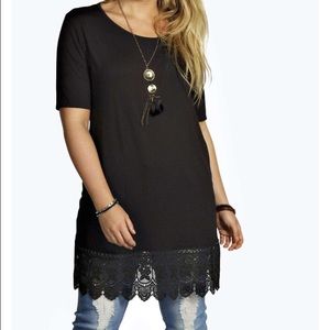 Boohoo plus Black Crochet tee US size 14