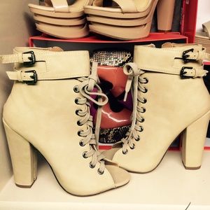 New steampunk looking heels