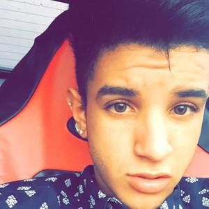 Meet your Posher, Aaron