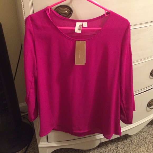 Francesca's open shoulder top