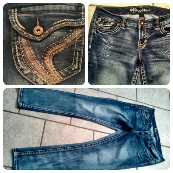 Ariya skinny jeans NWOT SZ 9/10
