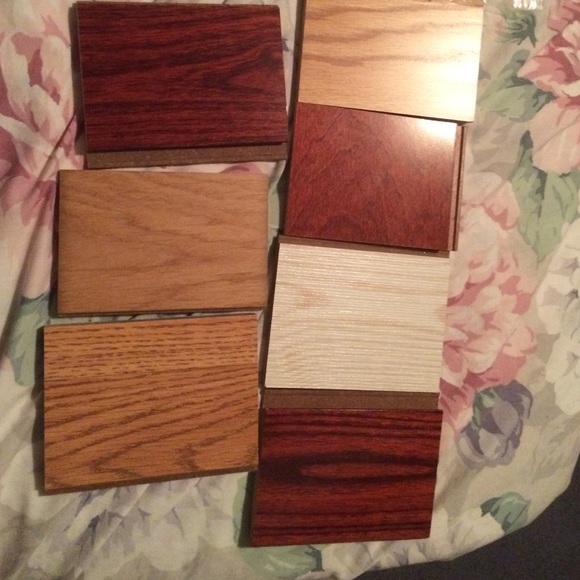 Assorted hardwood flooring samples - Picture 1 of 1