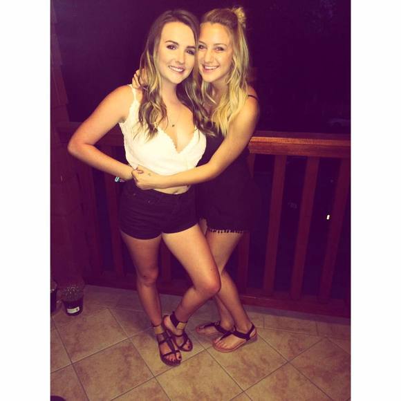 Meet your Posher, Rachel - Picture 1 of 1