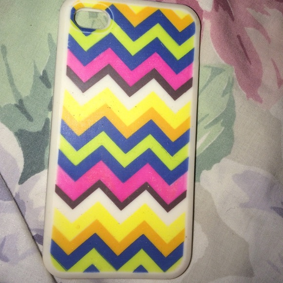 iPhone 4/4s case - Picture 1 of 1