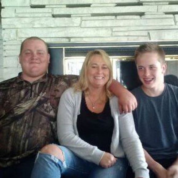 Meet your Posher, Tricia - Picture 1 of 1