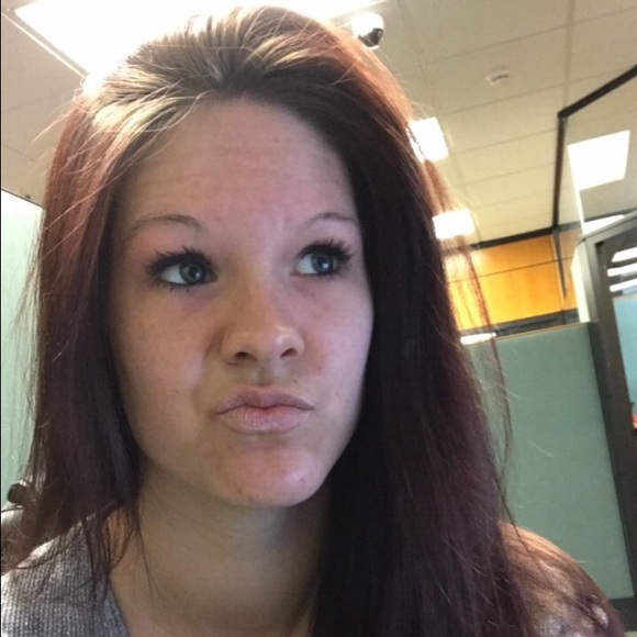 Meet your Posher, Aimee - Picture 5 of 5