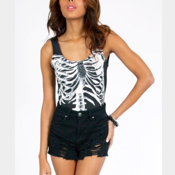 Skeleton bodysuit costume. Buy now 4 Halloween