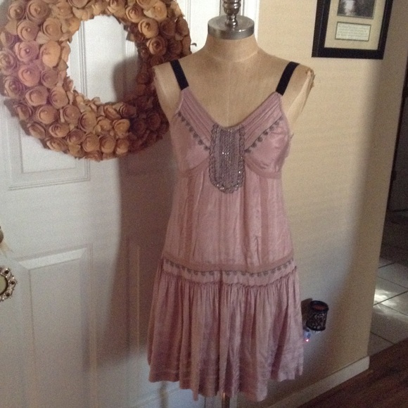 Charlotte Russe Dresses & Skirts - Charlotte Russe Gorgeous Champagne Pink Dress