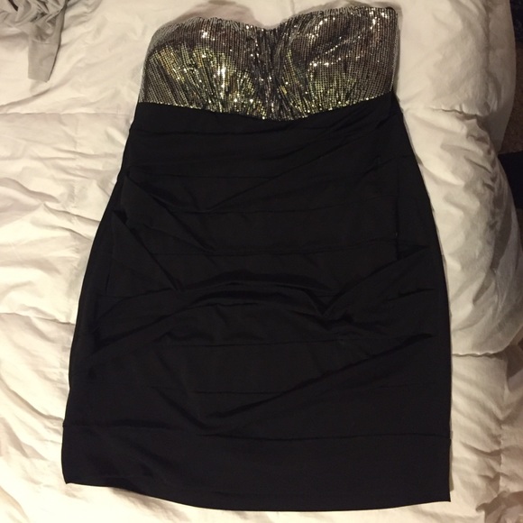 Sequined Black strapless cocktail dress