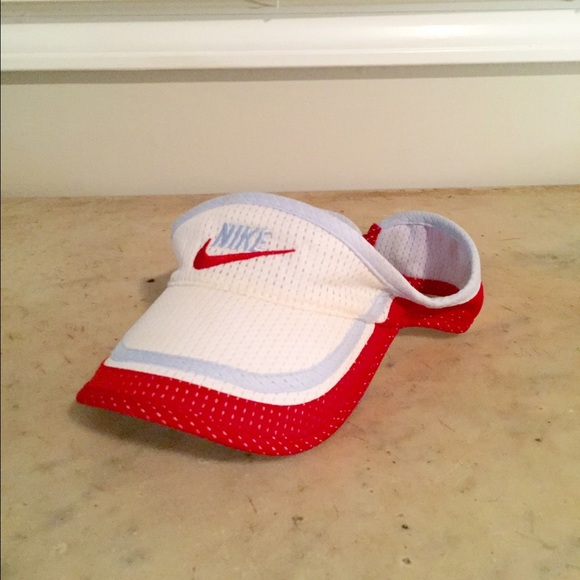 Nike visor