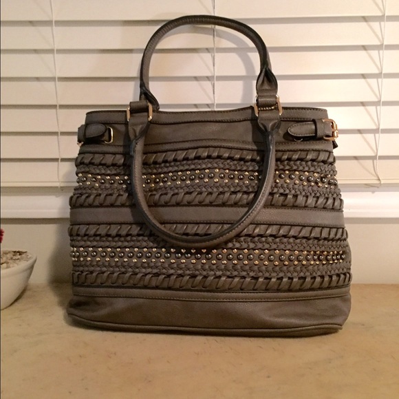 Gray purse from Buckle NWOT