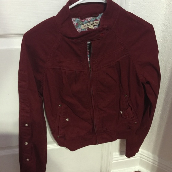 Dark red jacket, small - Picture 1 of 1