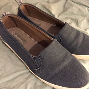 Eddie Bauer Canvas Casual Slip Ons