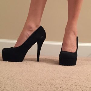 Black Suede Pumps