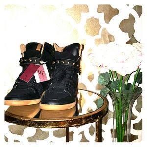 High Top sneakers with gold finish.