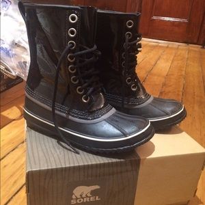 Sorel waterproof snow boots