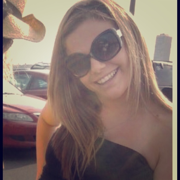 MEET YOUR SELLER ✨