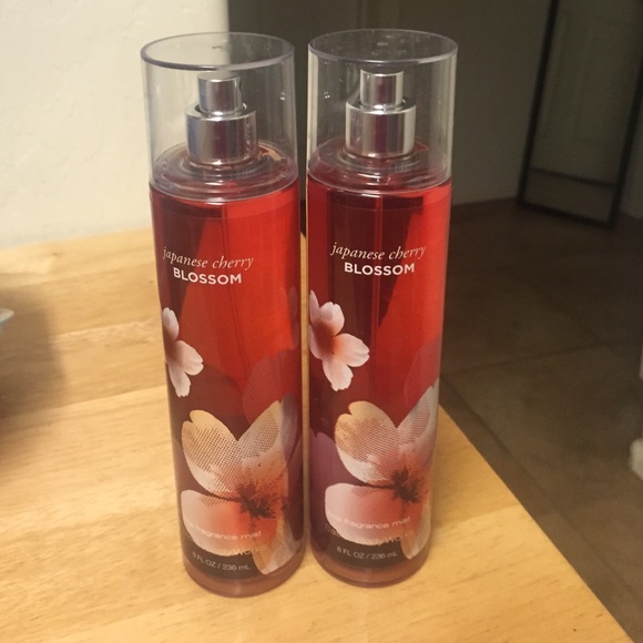 Bath and Body Works Japanese Cherry Blossom mist