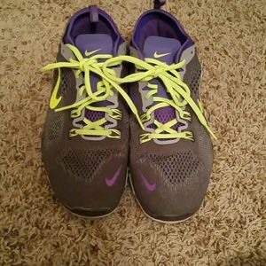 Nike 5.0 Tennis shoe