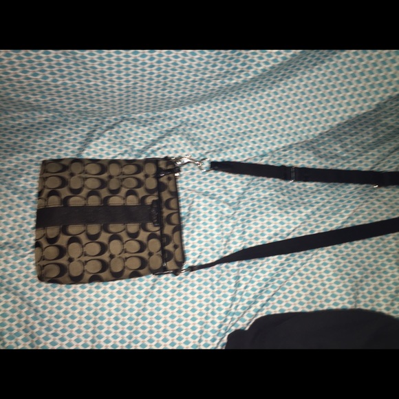 Coach satchel - Picture 1 of 2