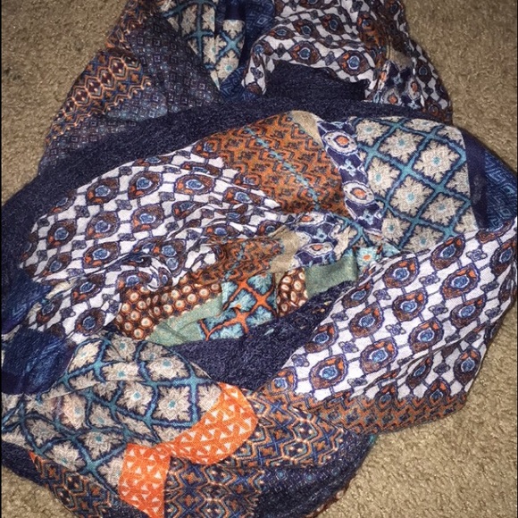 NEW INFINITY SCARFS•••🍂🍂🍂