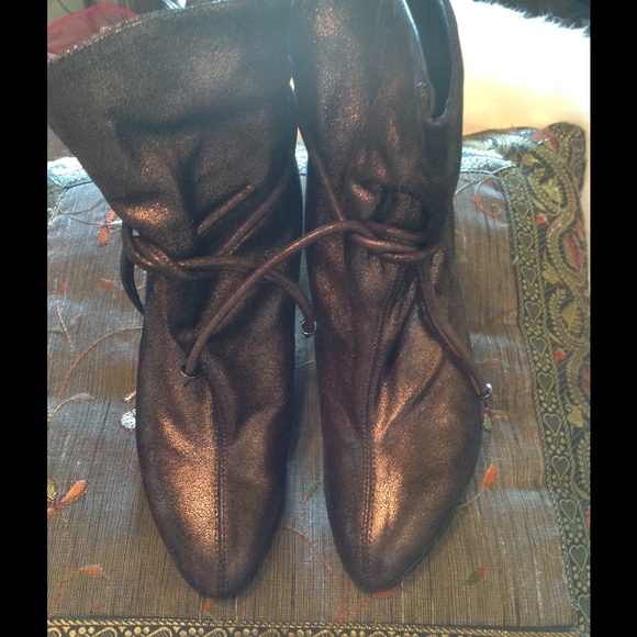 RARE ! SALE  HOST PICK ❤️❤️Giuseppe Zanotti !!  tie bootie - Picture 2 of 3