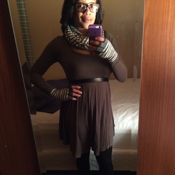 • Tunic Dress • - Picture 2 of 2