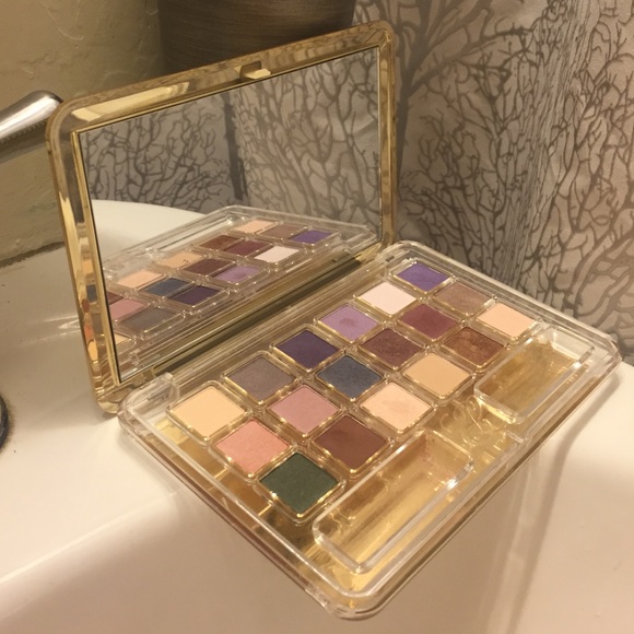 Estée Lauder eyeshadow
